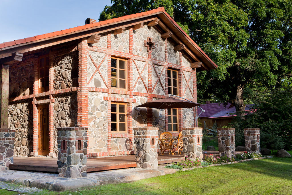 Linnumaja Guesthouse Uulu Luaran gambar